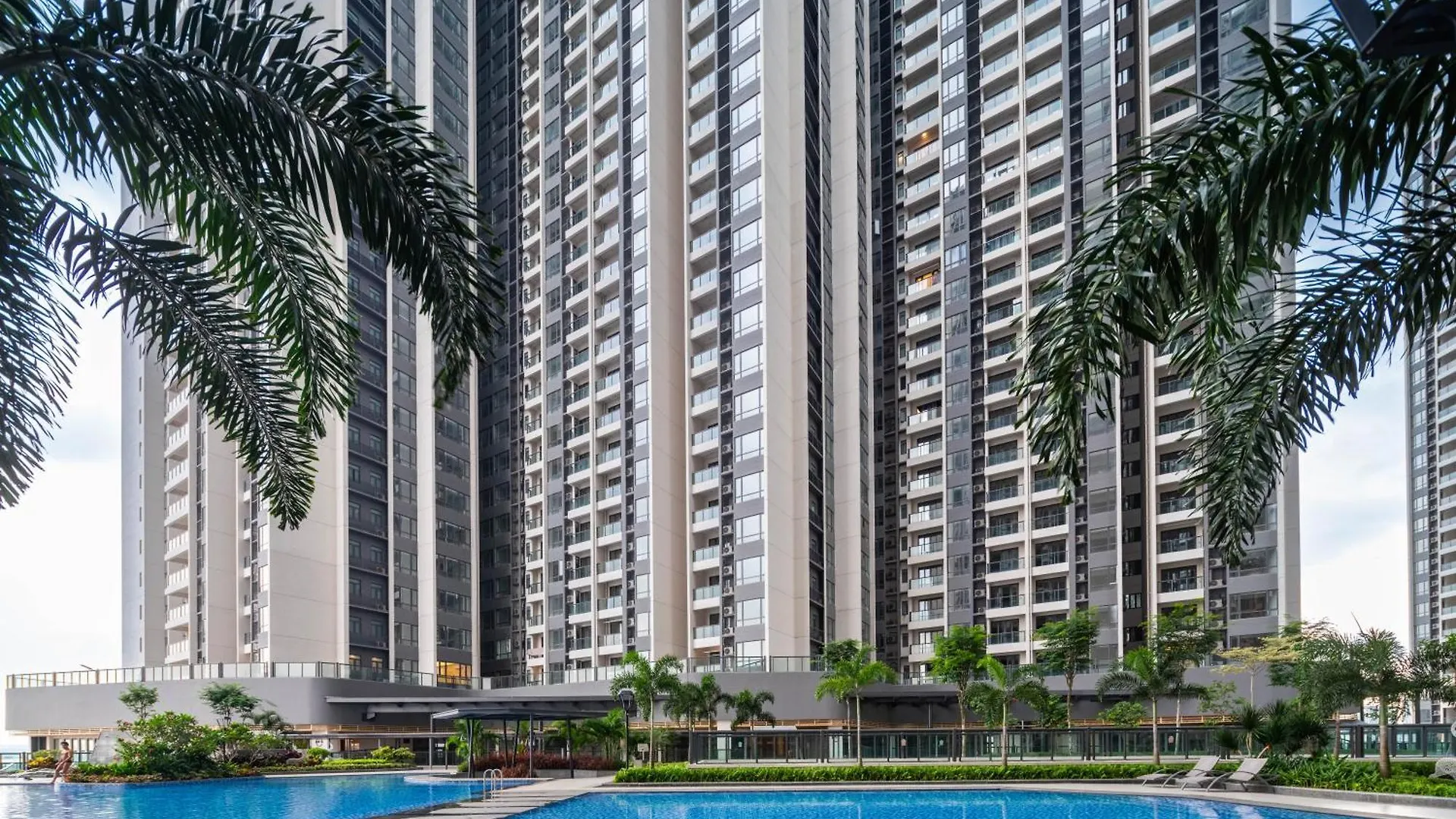 Apartment New Stylish & Luxury Modern 2Br2B At R&F Mall Ciq Johor Bahru